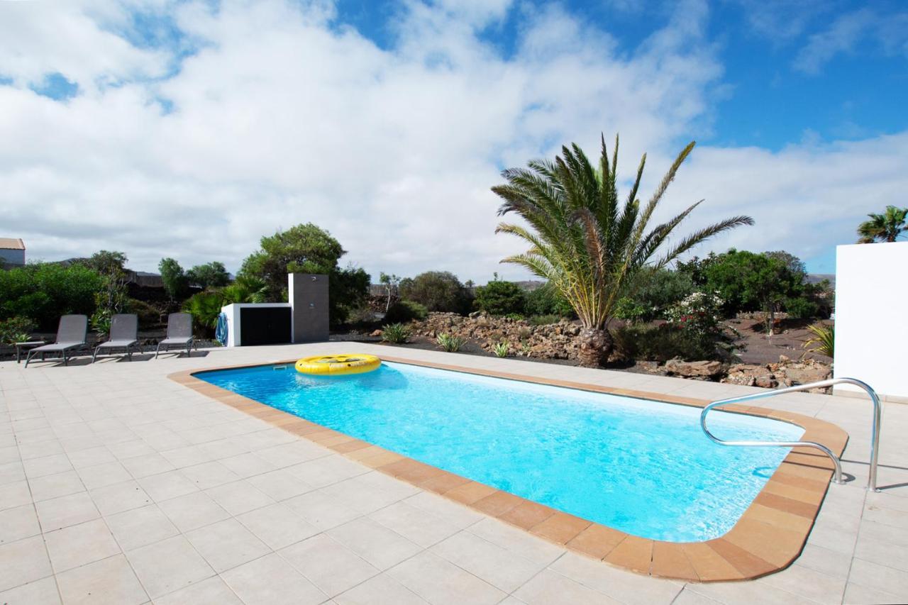Wind Wave 28B - Heated & Shared Pool Villa La Oliva Buitenkant foto