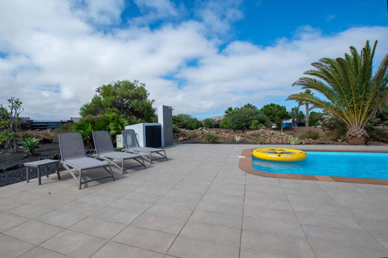 Wind Wave 28B - Heated & Shared Pool Villa La Oliva Buitenkant foto